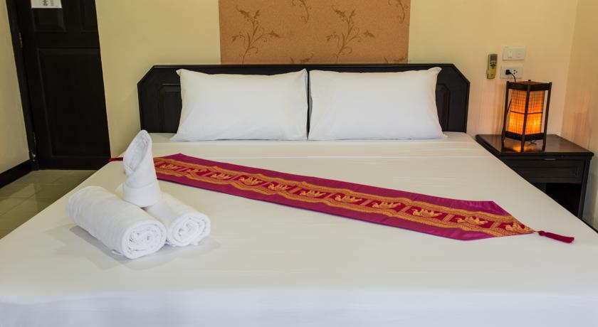 Ramaz Hotel Patong Bagian luar foto