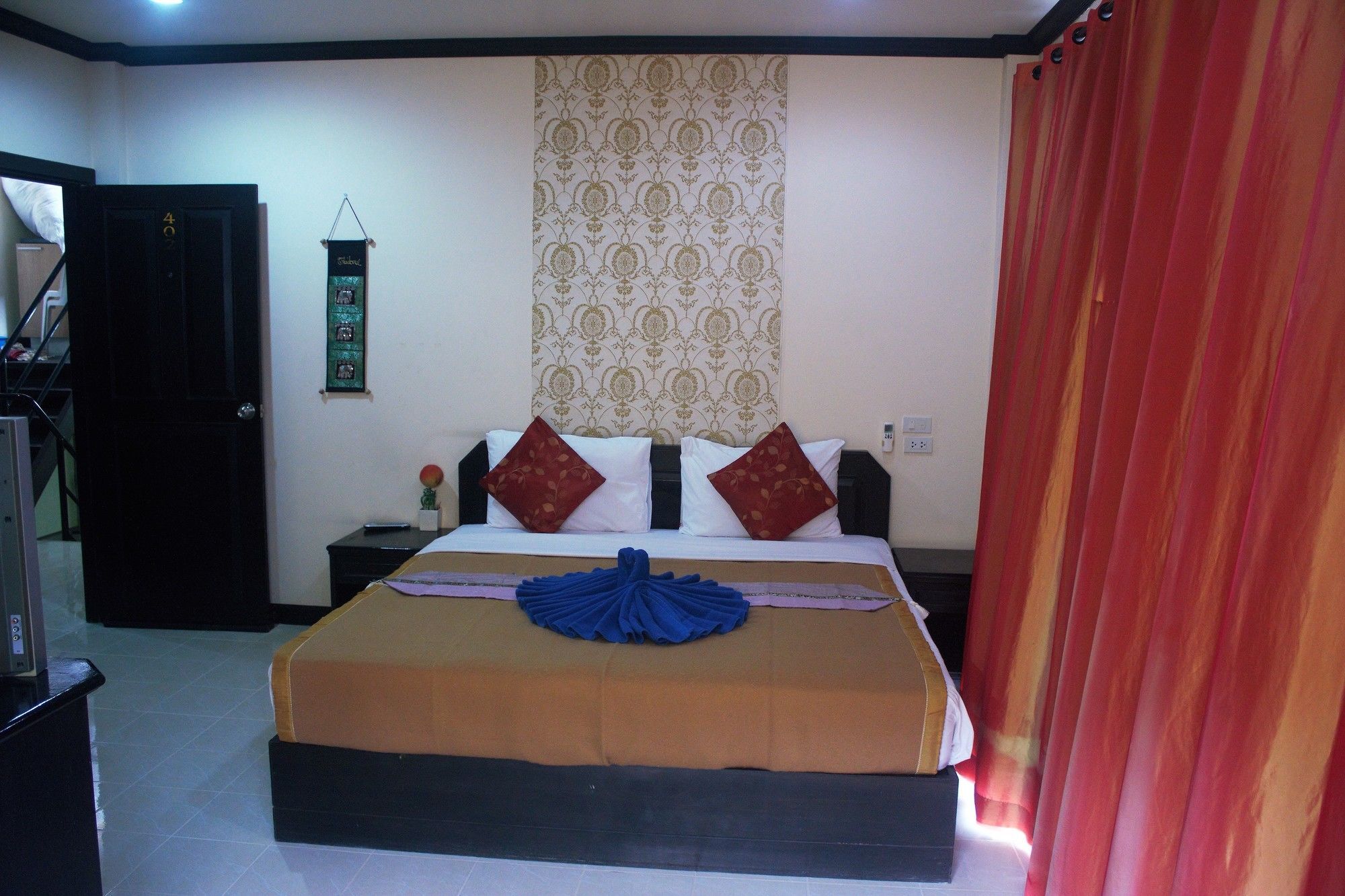 Ramaz Hotel Patong Bagian luar foto