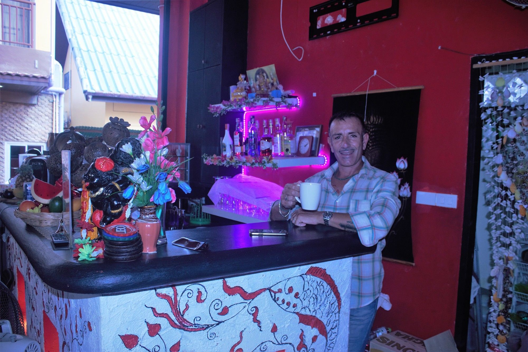 Ramaz Hotel Patong Bagian luar foto
