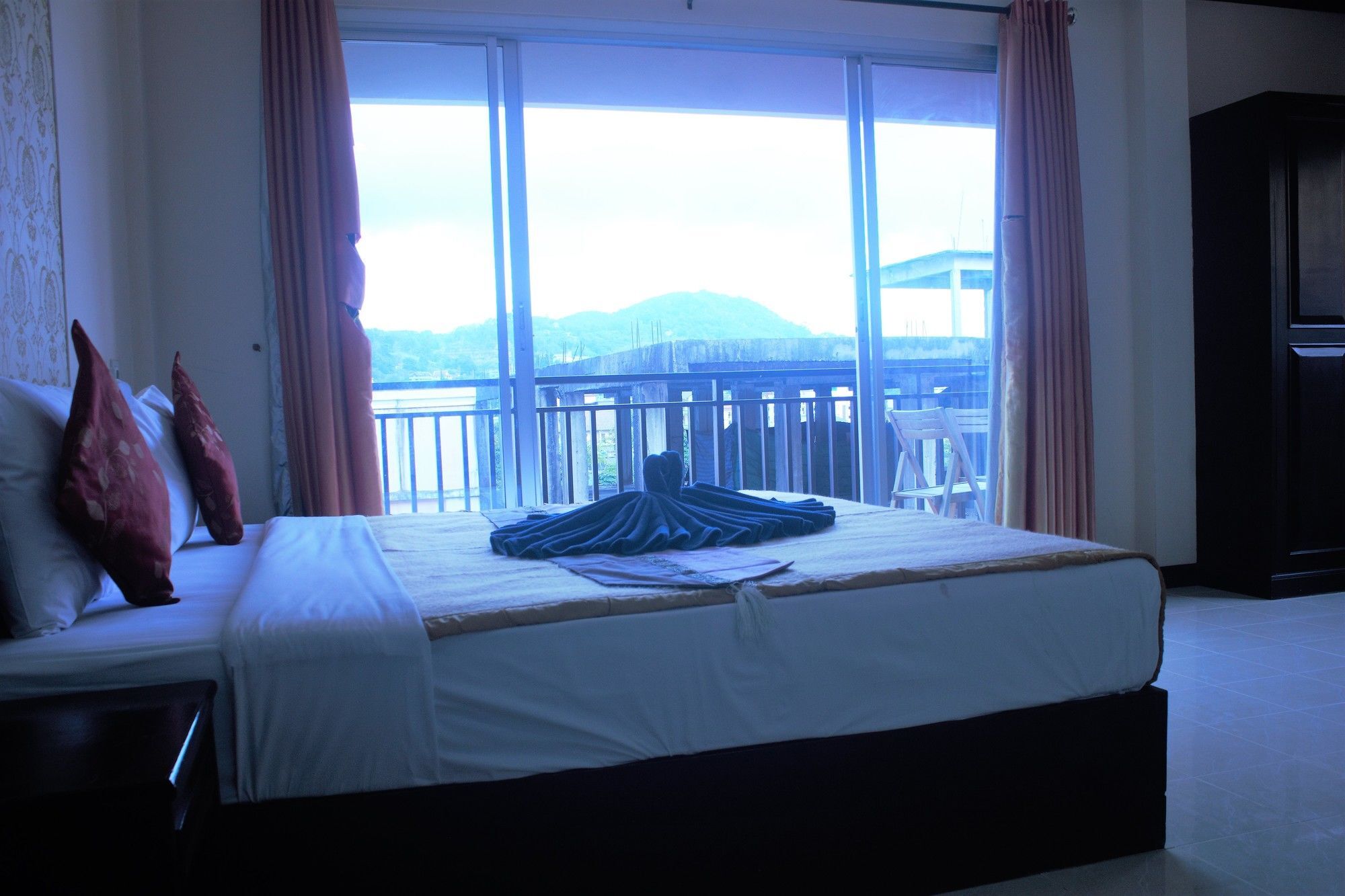 Ramaz Hotel Patong Bagian luar foto