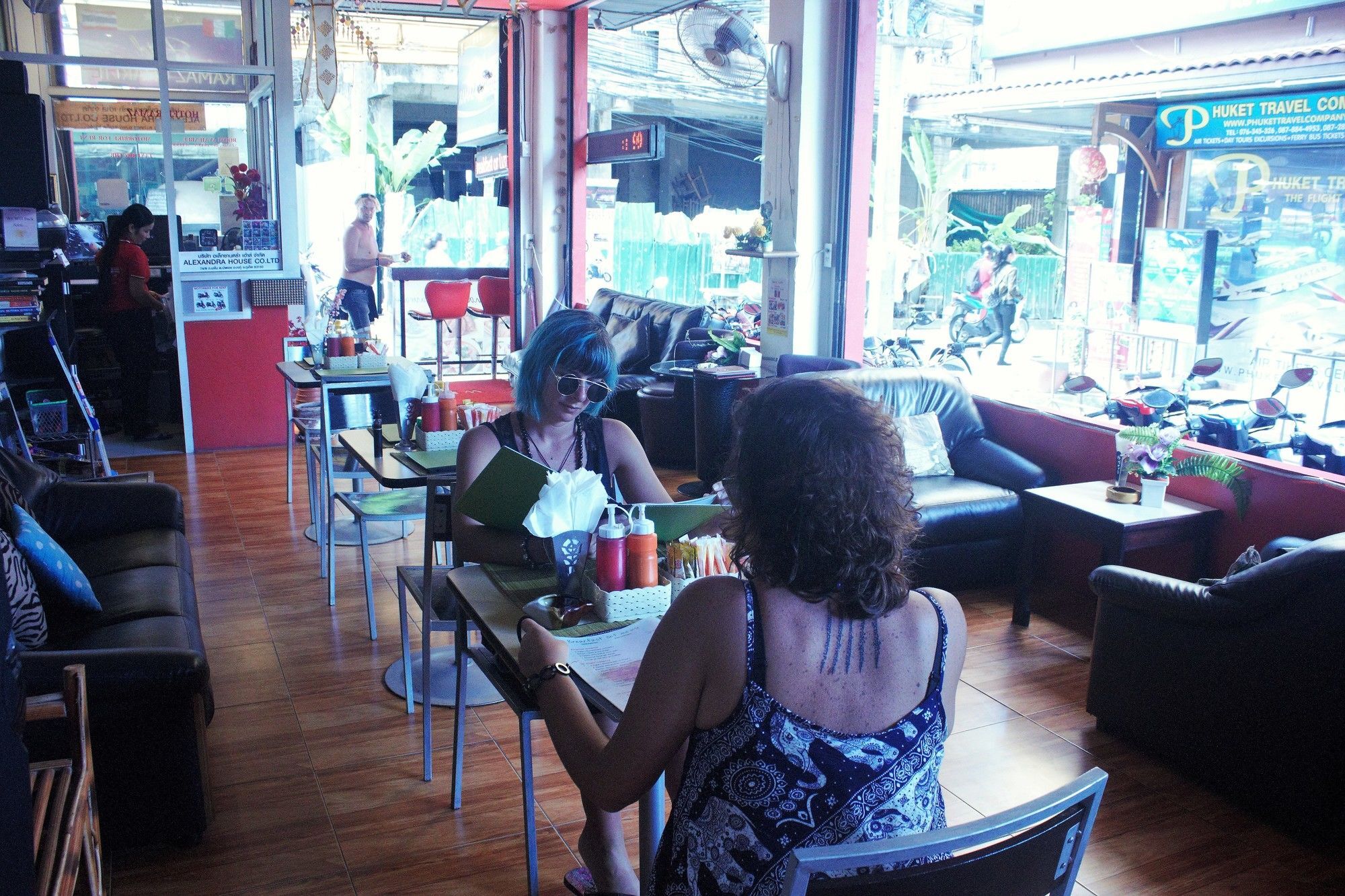 Ramaz Hotel Patong Bagian luar foto